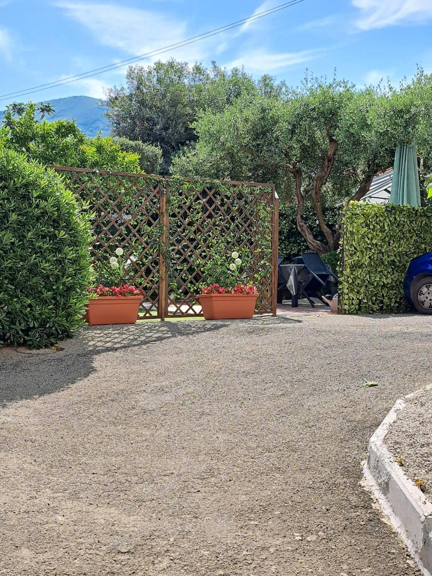 Casa Vacanza Country Holiday Santa Maria La Carita Exterior photo